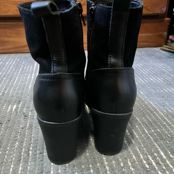 Soludos Dani Shearling Platform Boot - Picture 4 of 4